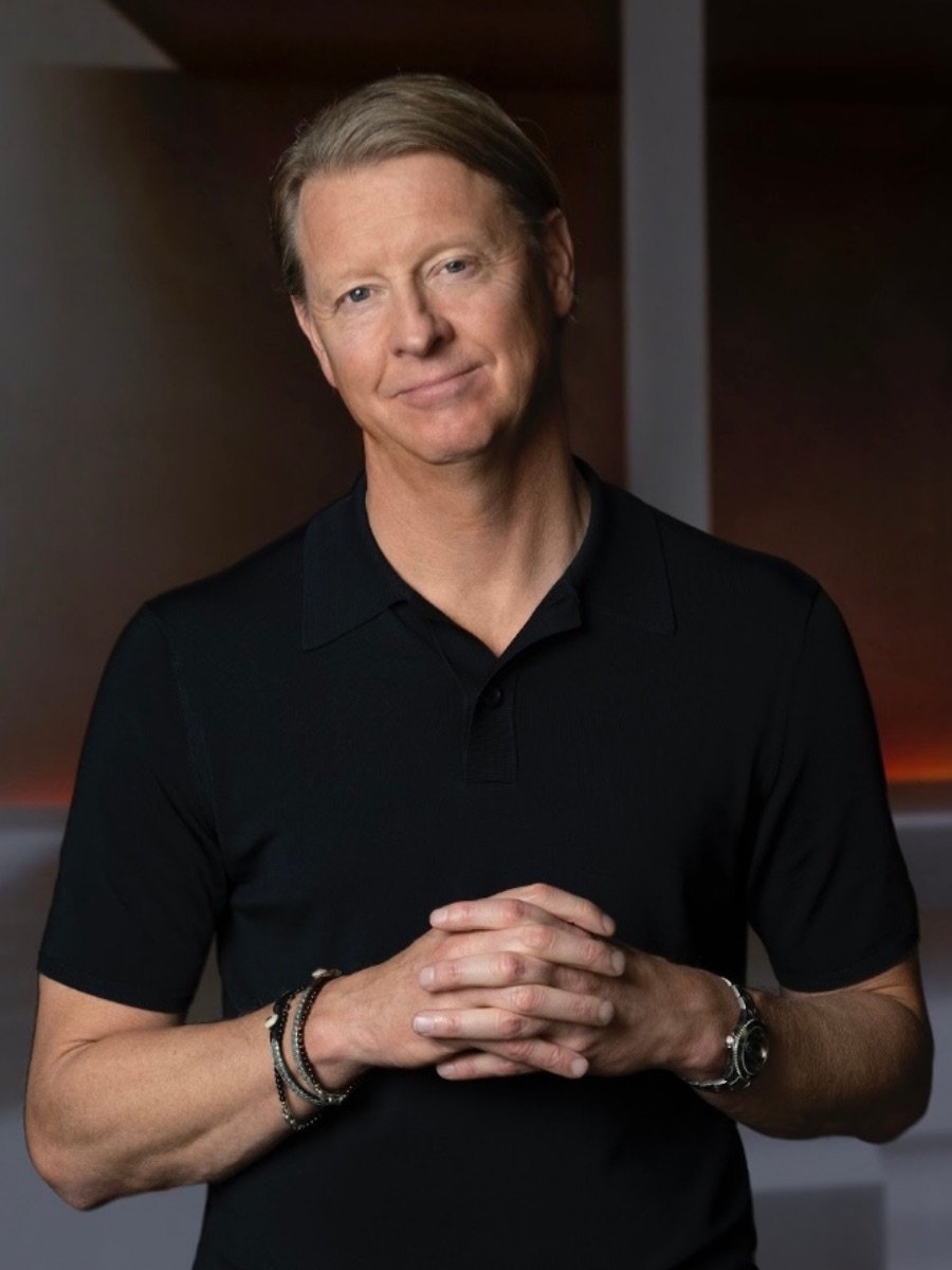 7.Hans-Vestberg-hope-book
